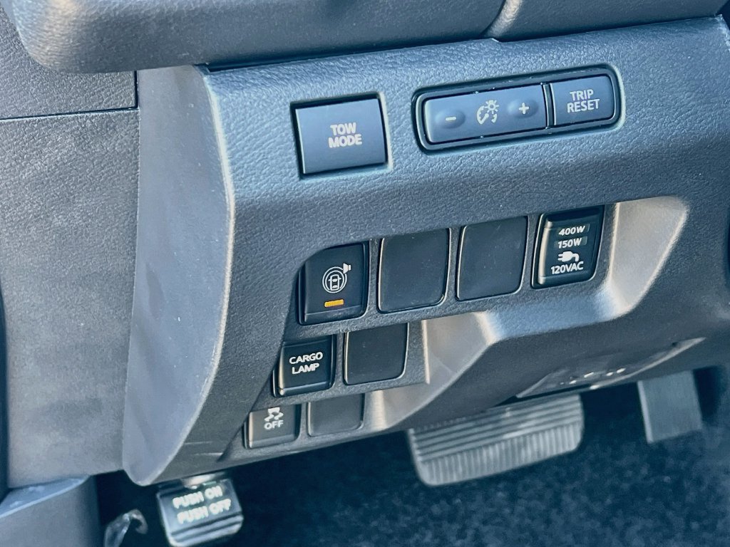 New 2027 Nissan Frontier SV RWD image 10