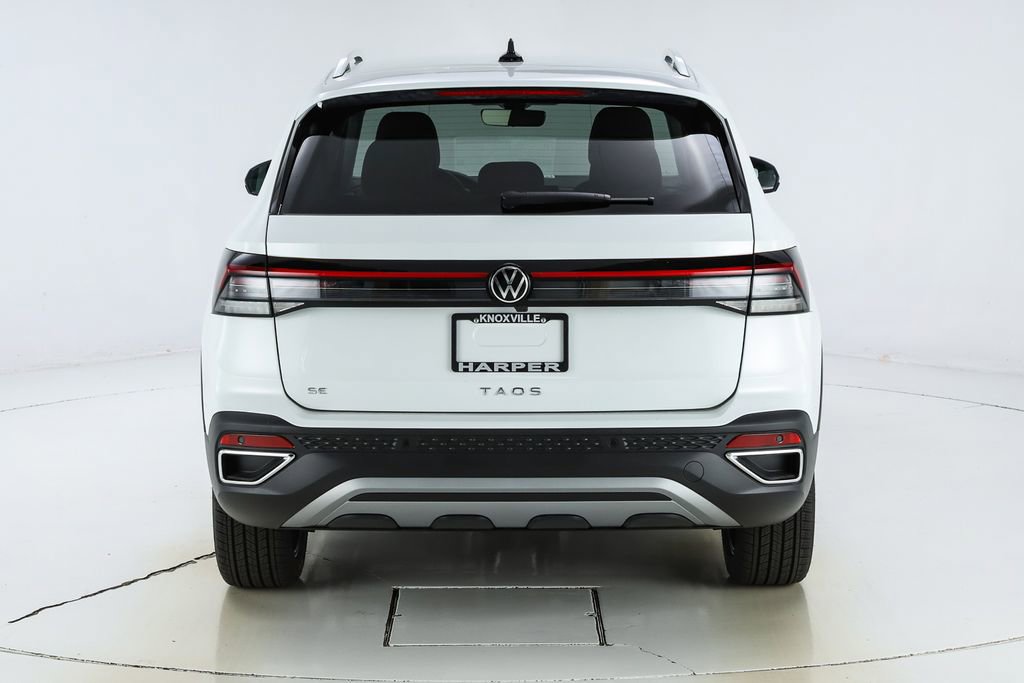 New 2026 Volkswagen Taos SE FWD image 45