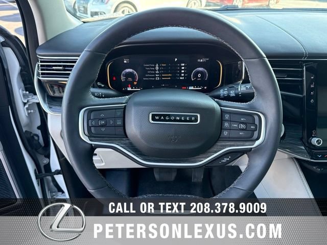 Used 2022 Jeep Wagoneer Series III w/ Premium Group I AWD/4WD image 28