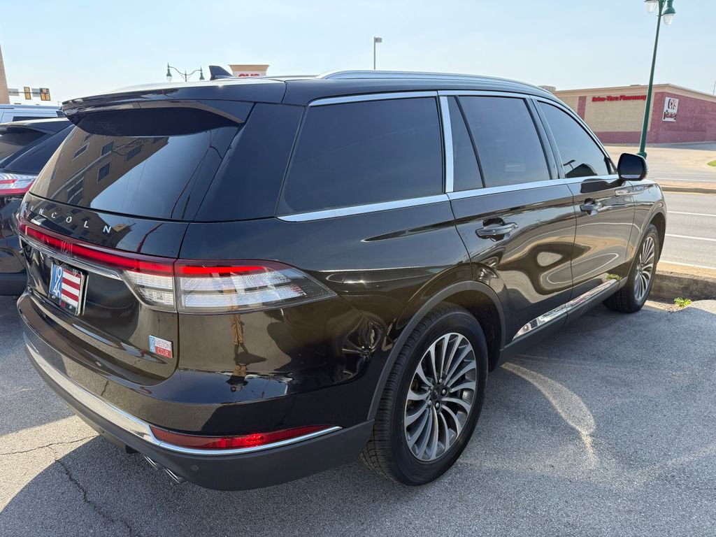 Used 2020 Lincoln Aviator Reserve w/ Elements Package Plus image 4