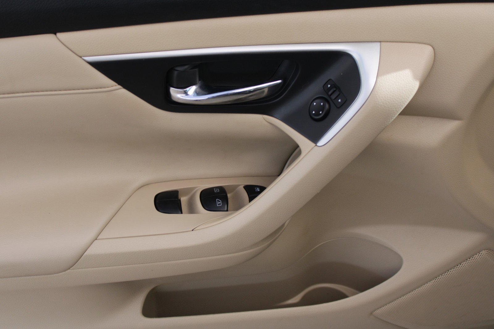 Used 2017 Nissan Altima 2.5 SL image 16