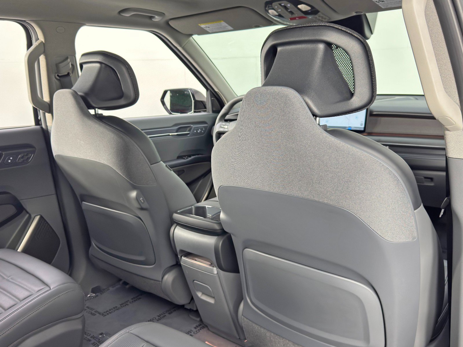 Used 2026 Kia EV9 Land image 39