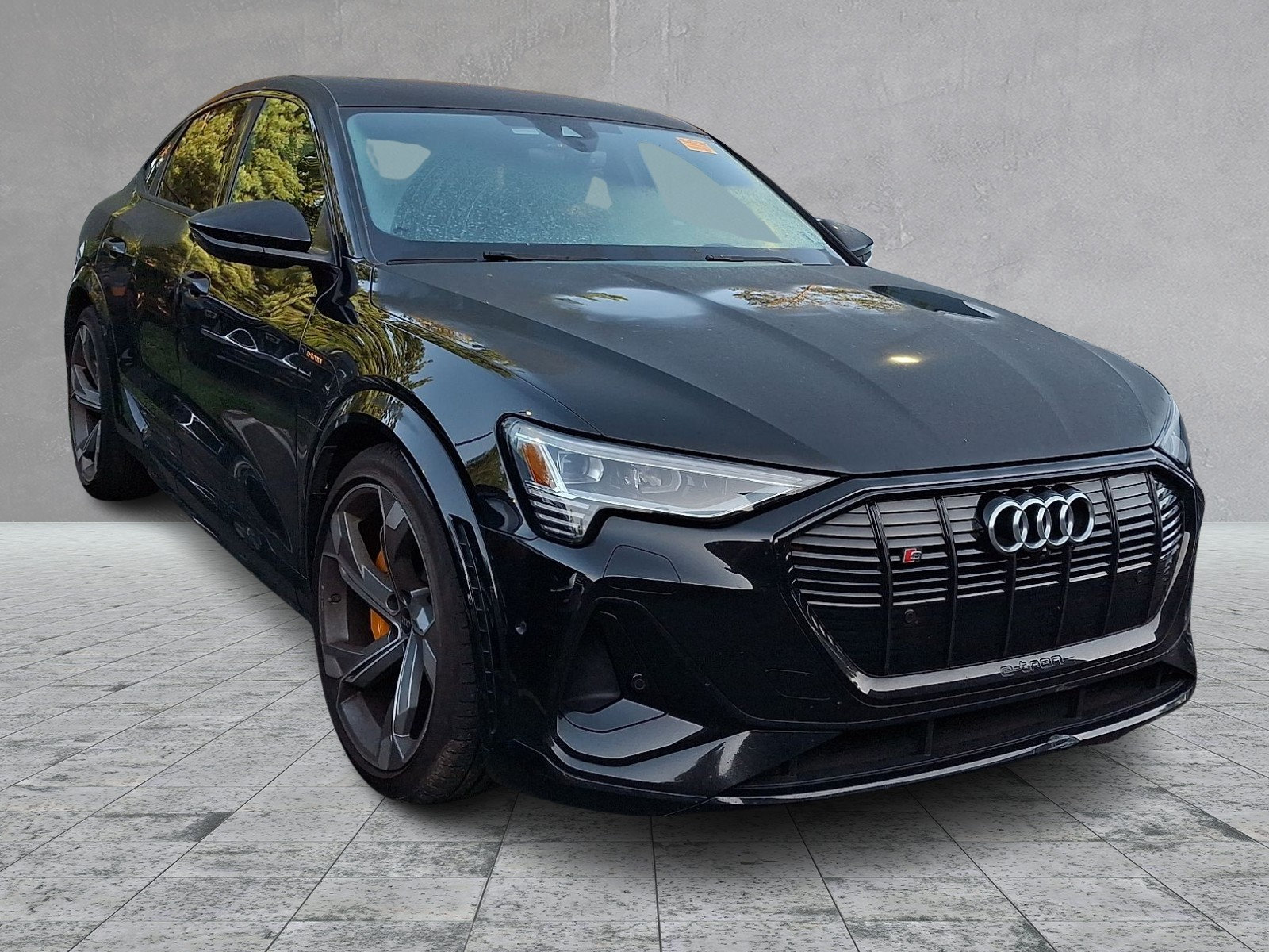 Used 2023 Audi e-tron S Premium Plus w/ Black Optic Package AWD/4WD image 1