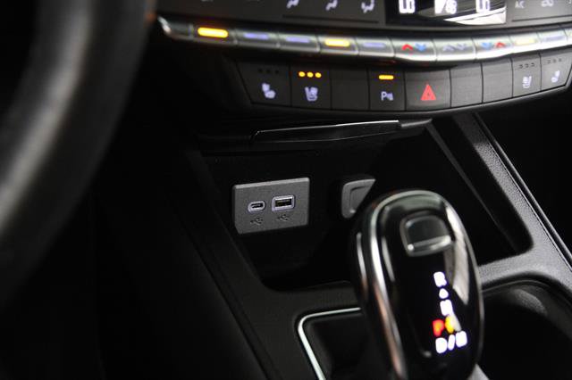 Used 2022 Cadillac XT4 Premium Luxury AWD/4WD image 16