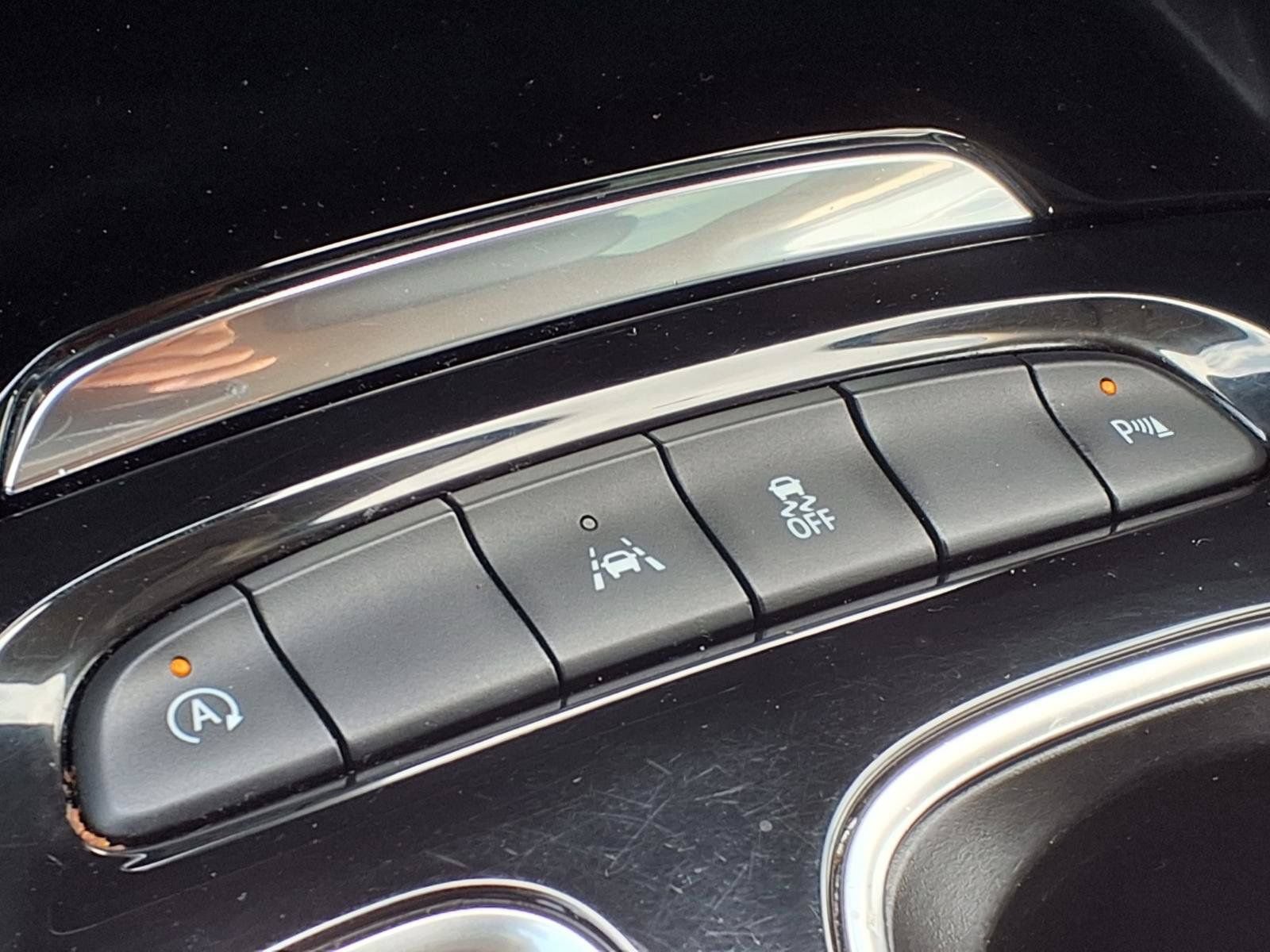 Used 2022 Buick Envision Essence w/ Safety Package FWD image 14