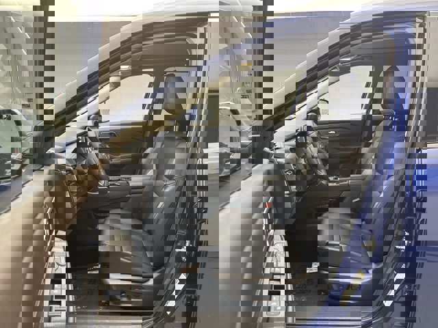 Used 2021 Nissan Rogue SV w/ Premium Package image 11