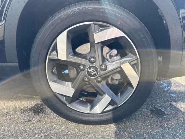 Certified 2026 Hyundai Venue SEL image 51