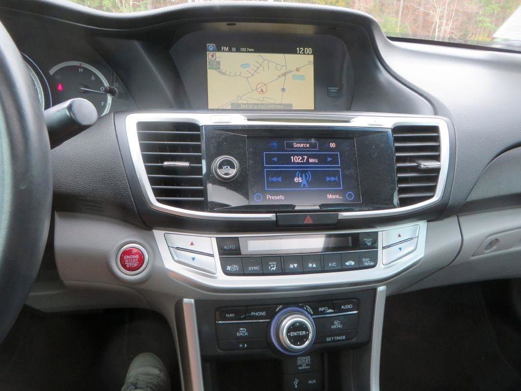 Used 2013 Honda Accord EX-L image 17