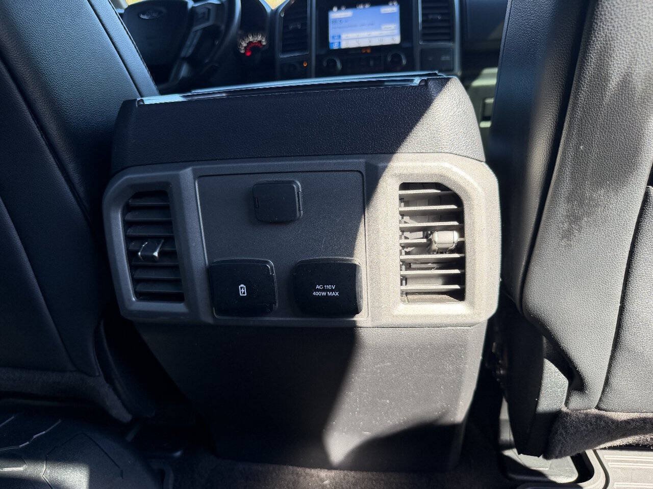Used 2018 Ford F150 Raptor w/ Equipment Group 802A Luxury AWD/4WD image 34