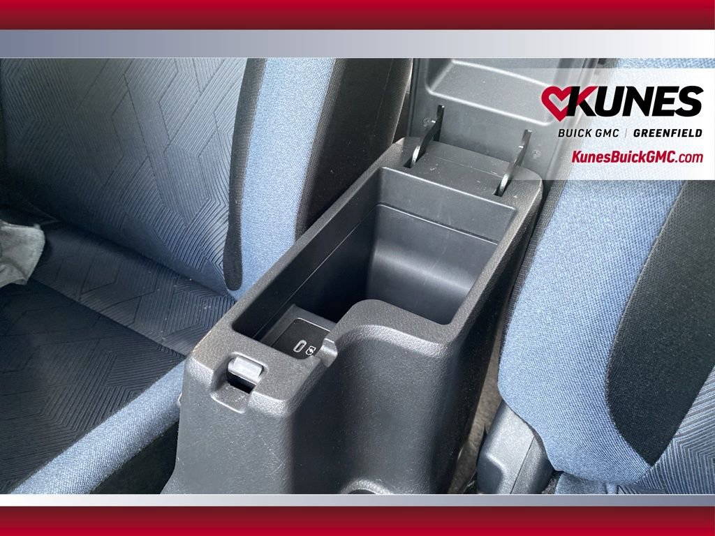 Used 2023 Nissan Versa SV image 28