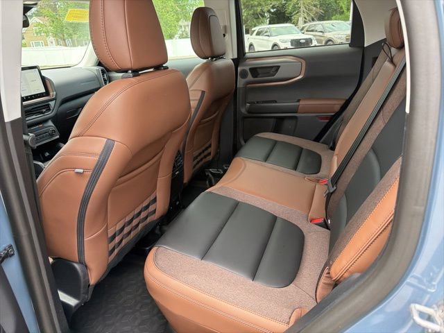 Used 2025 Ford Bronco Sport Outer Banks w/ Sasquatch Outer Banks Package AWD/4WD image 7