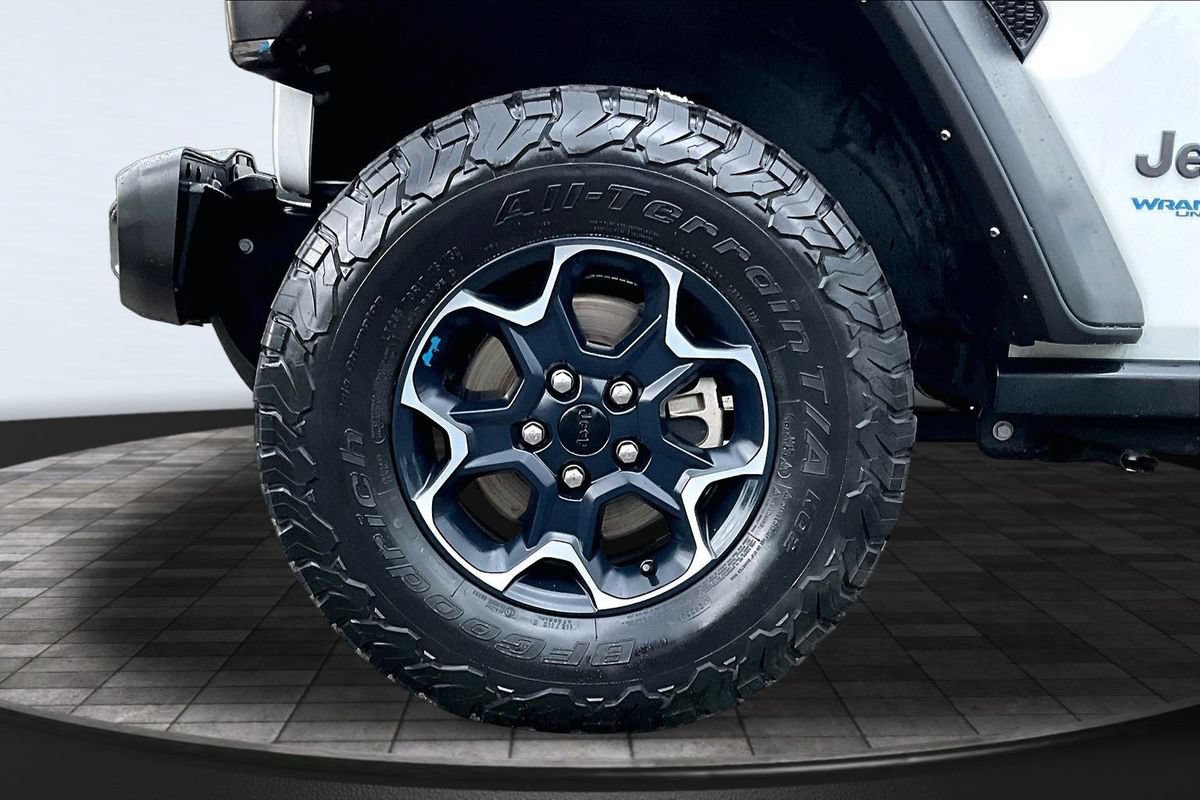 Used 2022 Jeep Wrangler Unlimited Rubicon 4xe w/ Cold Weather Group AWD/4WD image 39
