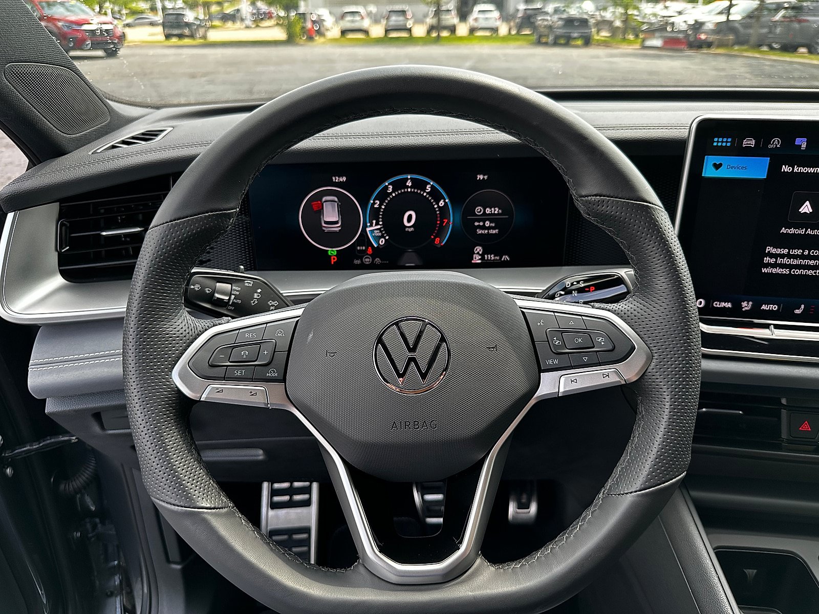 Used 2025 Volkswagen Tiguan SE R-Line AWD/4WD image 17