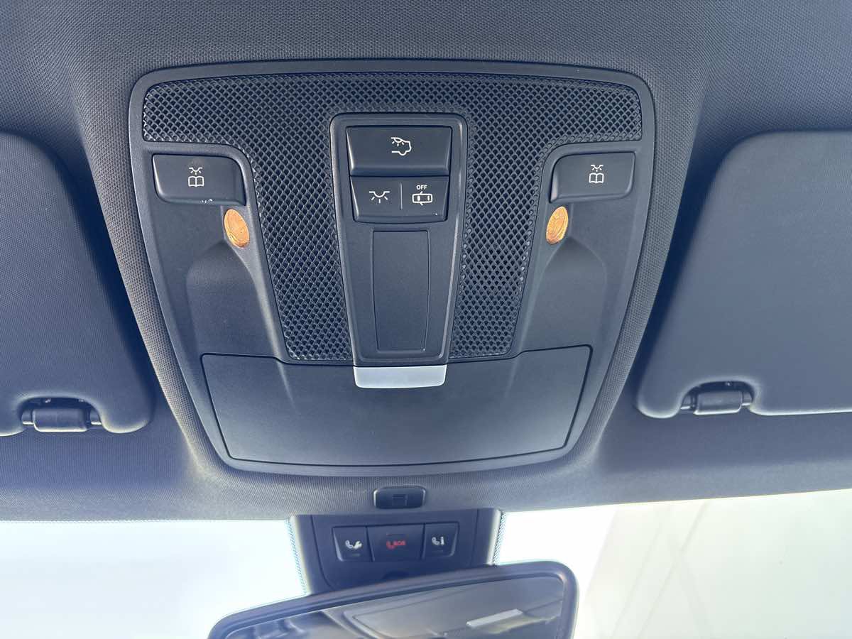 Used 2018 Mercedes-Benz CLA 250 image 27