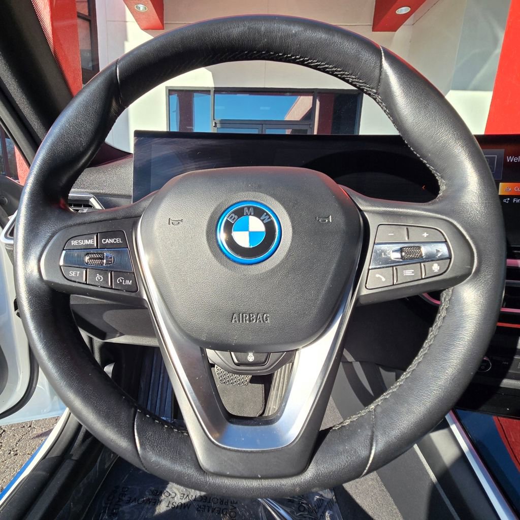 Used 2023 BMW i4 eDrive40 w/ Premium Package image 24
