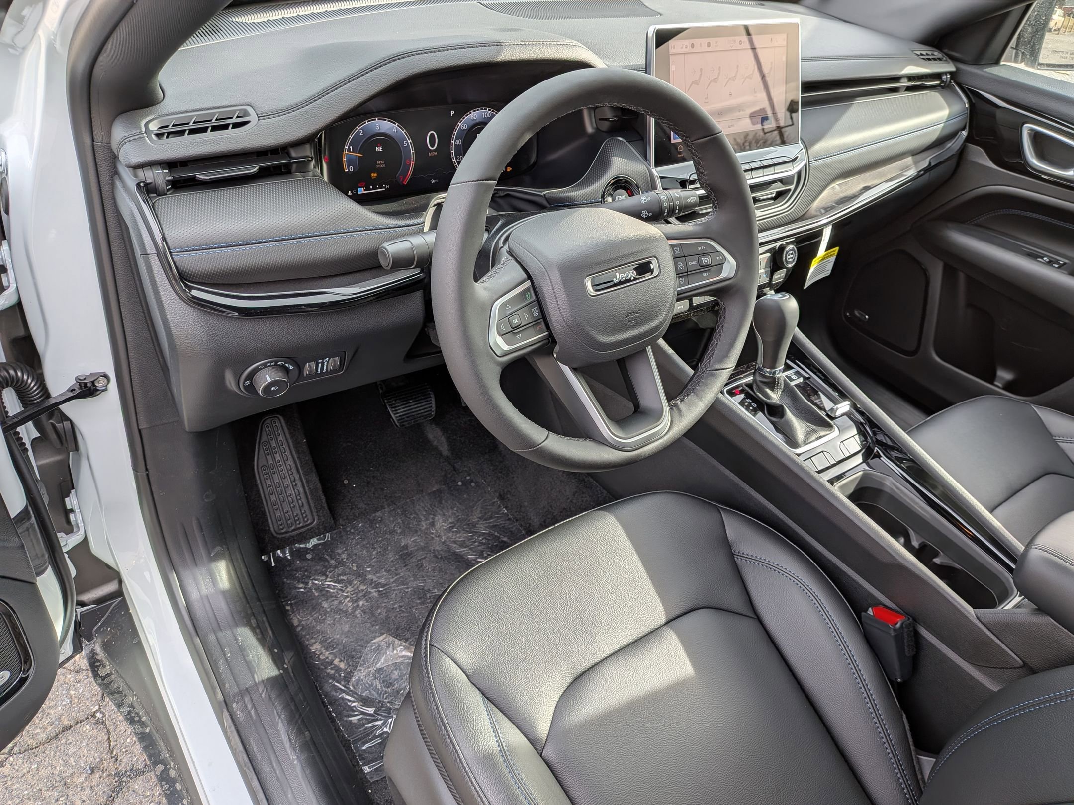 New 2026 Jeep Compass Limited w/ Sun, Sound & Navigation Group image 11