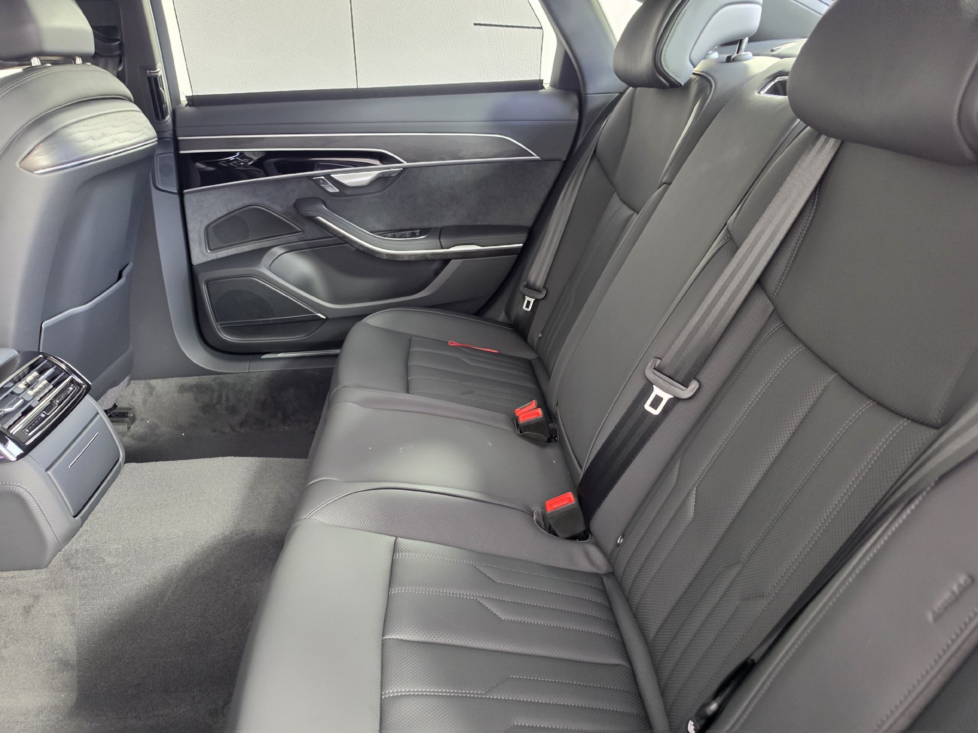New 2026 Audi A8 L 3.0T AWD/4WD image 37