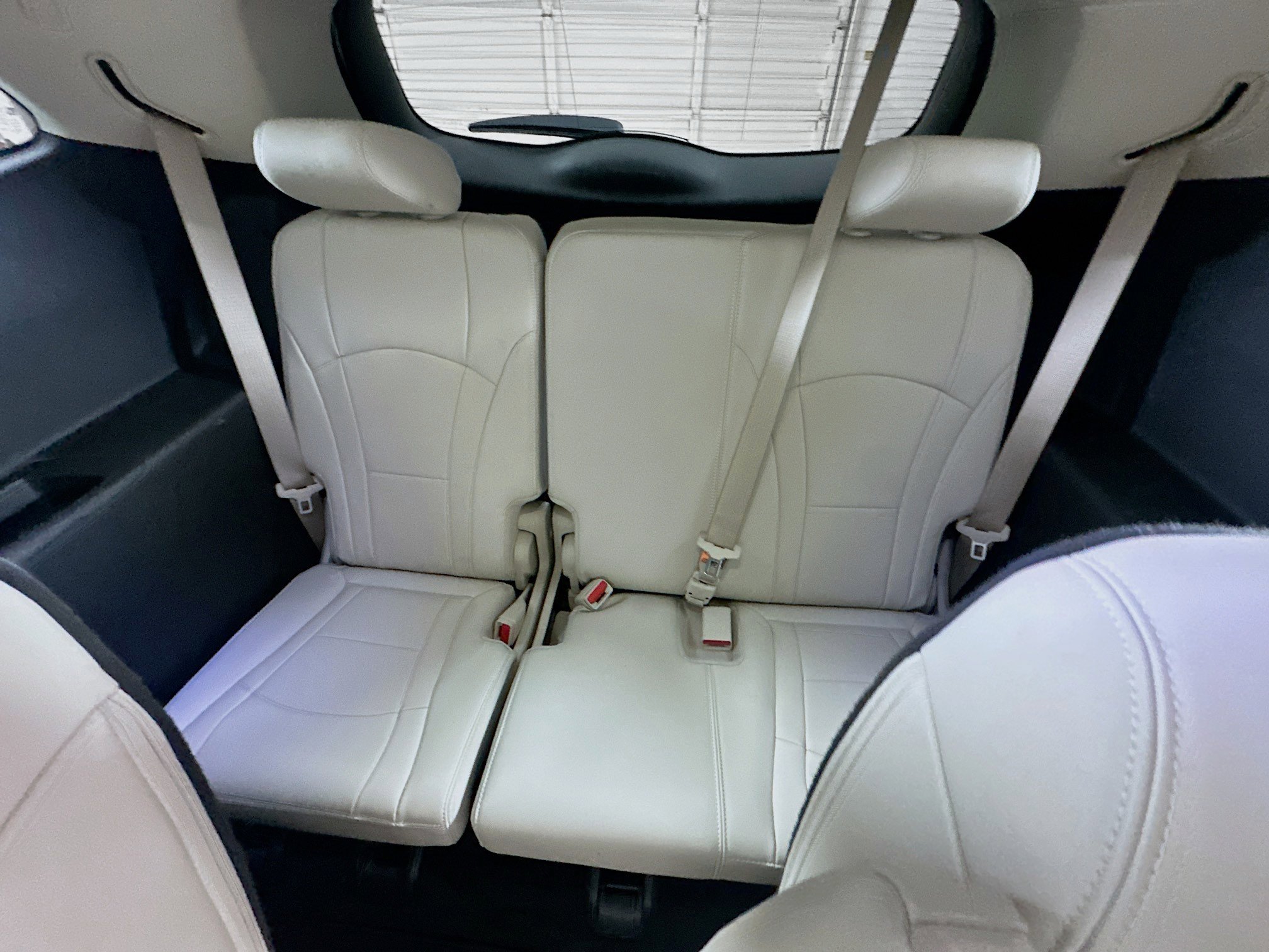 Used 2024 Buick Enclave Essence w/ Technology Package image 34