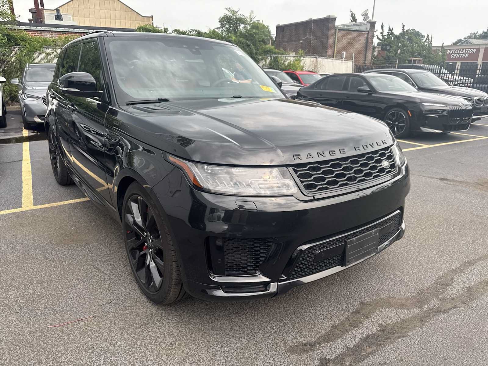 Used 2022 Land Rover Range Rover Sport HST AWD/4WD image 2