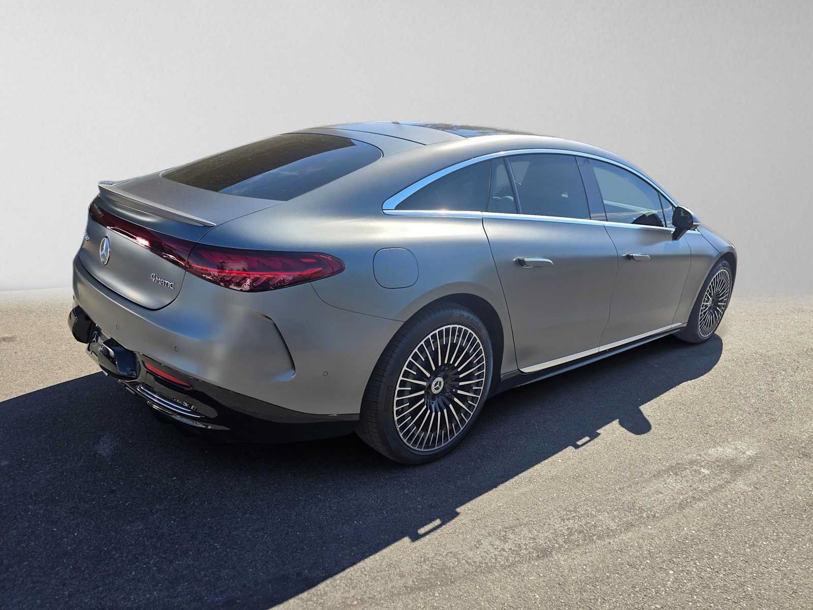 Certified 2024 Mercedes-Benz EQS 580 4MATIC Sedan image 3