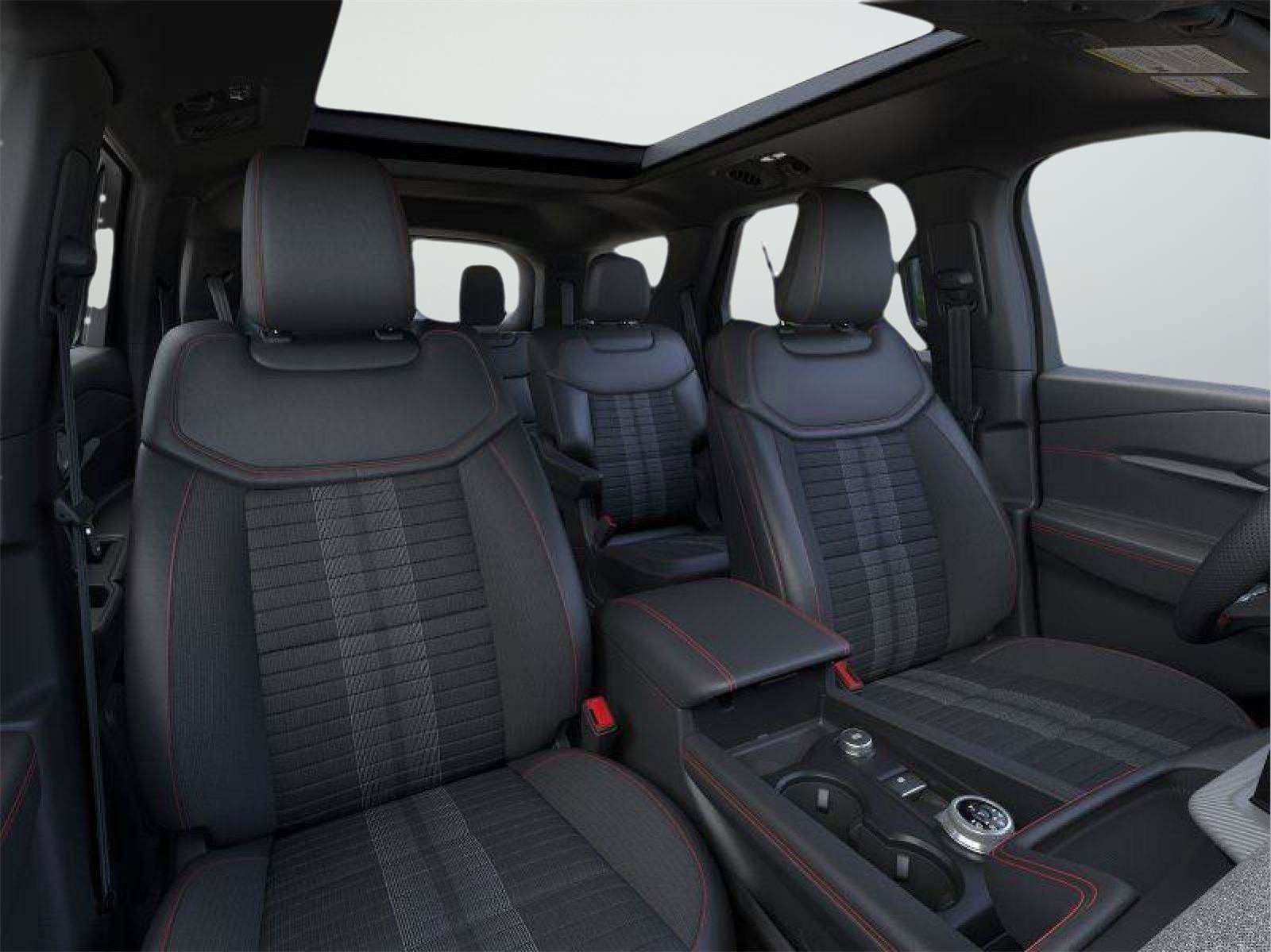 New 2026 Ford Explorer ST-Line w/ ST-Line Street Pack AWD/4WD image 10