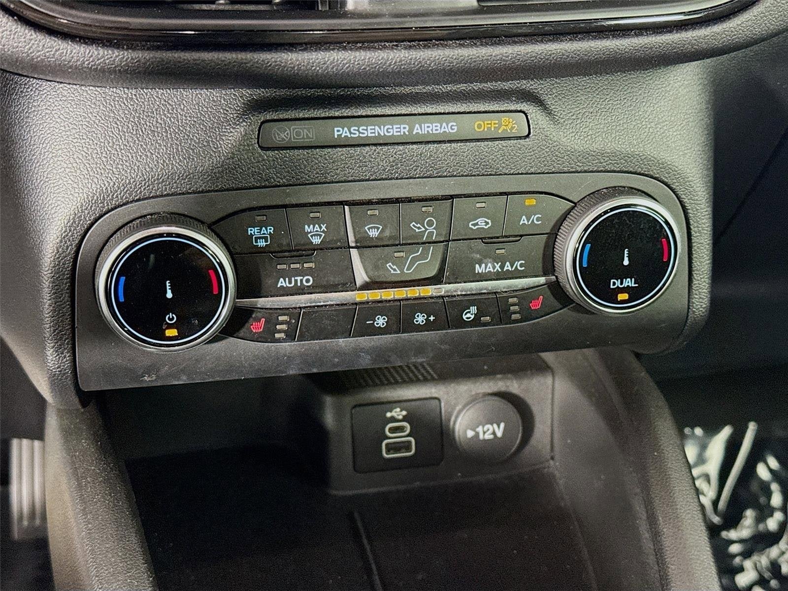 Used 2025 Ford Escape ST-Line Select AWD/4WD image 17