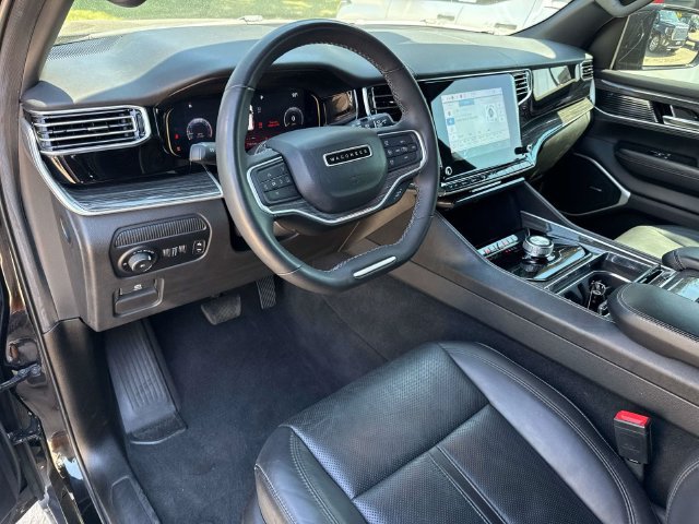 Used 2022 Jeep Wagoneer Series II w/ Flexible Seating Group RWD image 25
