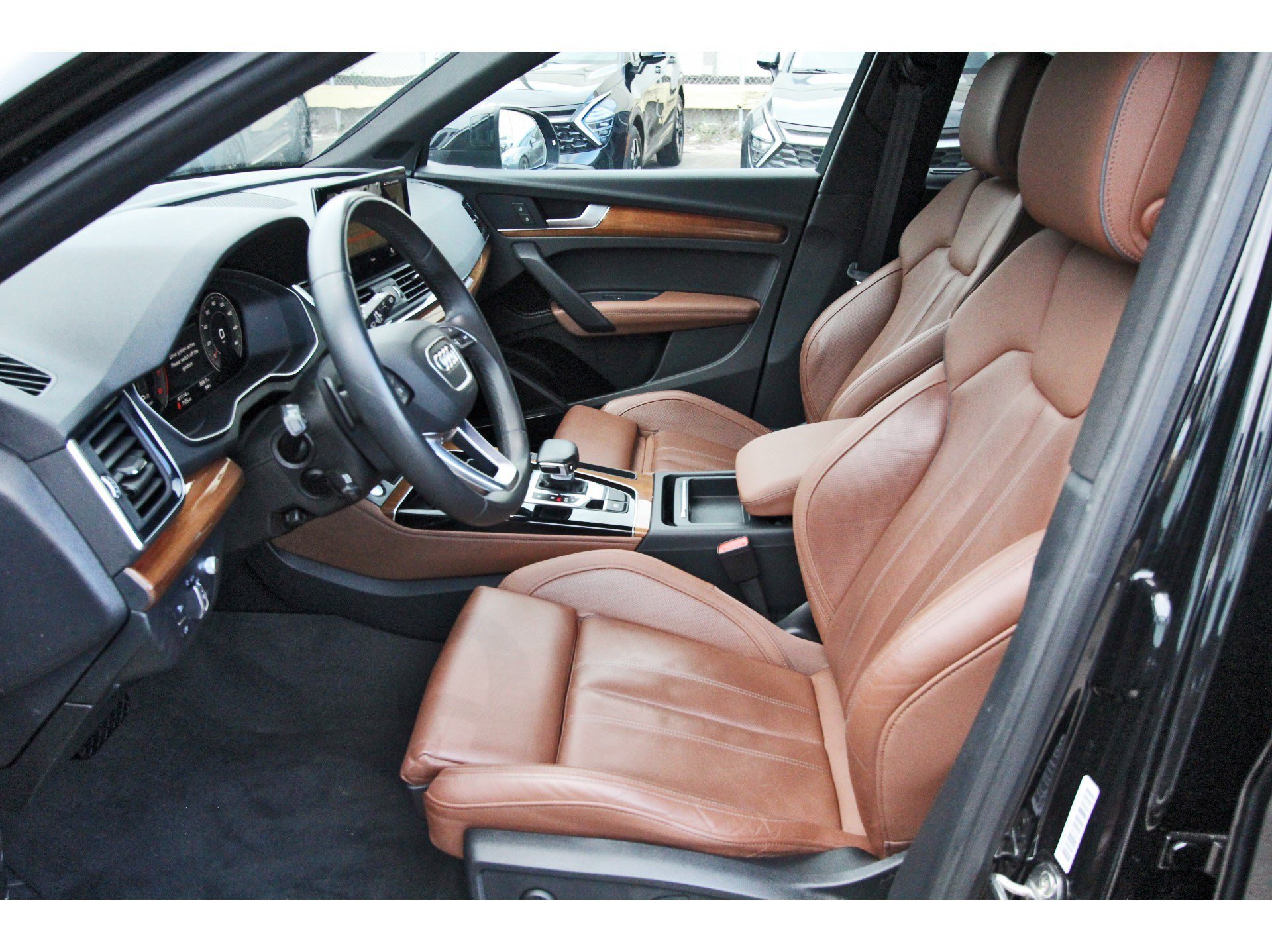 Used 2022 Audi Q5 2.0T Prestige w/ Prestige Package AWD/4WD image 9