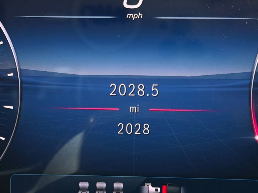 Used 2025 Mercedes-Benz C 300 4MATIC Sedan image 15