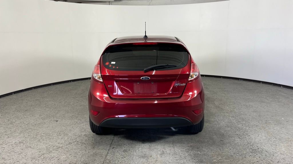 Used 2016 Ford Fiesta SE image 1
