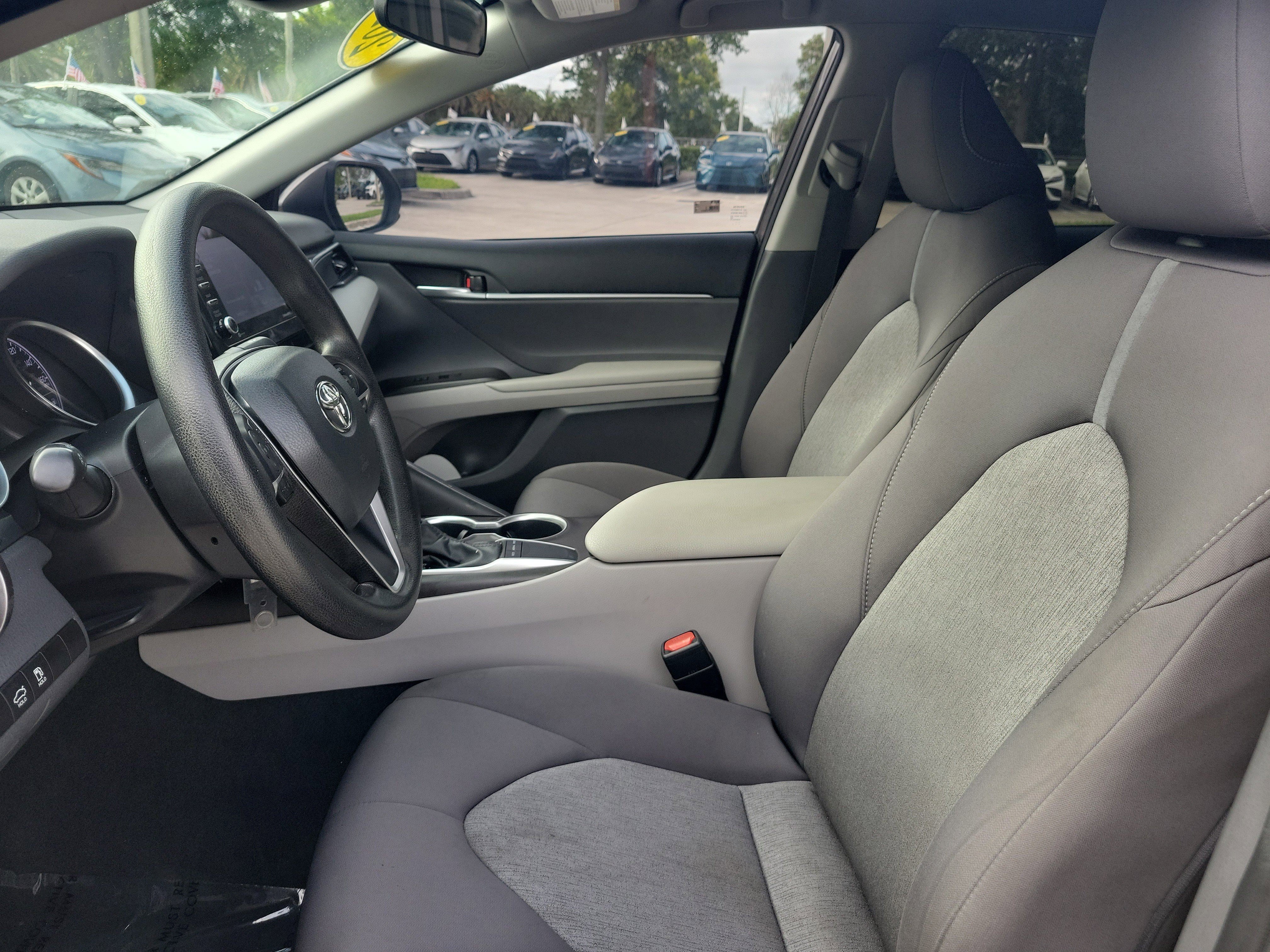 Used 2023 Toyota Camry LE FWD image 23