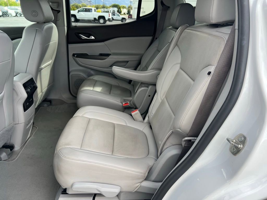 Used 2021 GMC Acadia SLT image 25