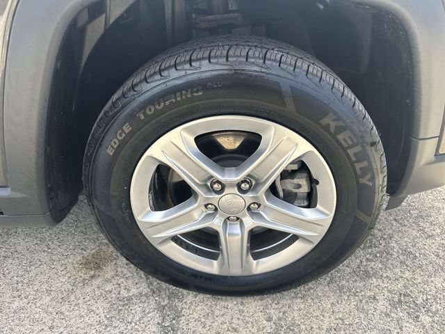 Used 2023 Jeep Compass Latitude w/ Convenience Group AWD/4WD image 47