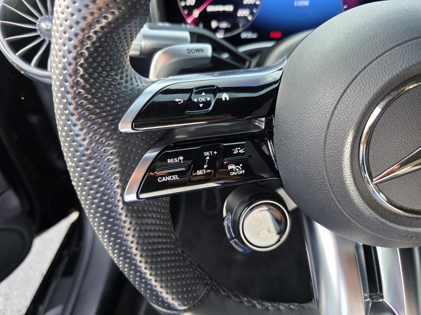 Used 2022 Mercedes-Benz SL 63 AMG 4MATIC image 16