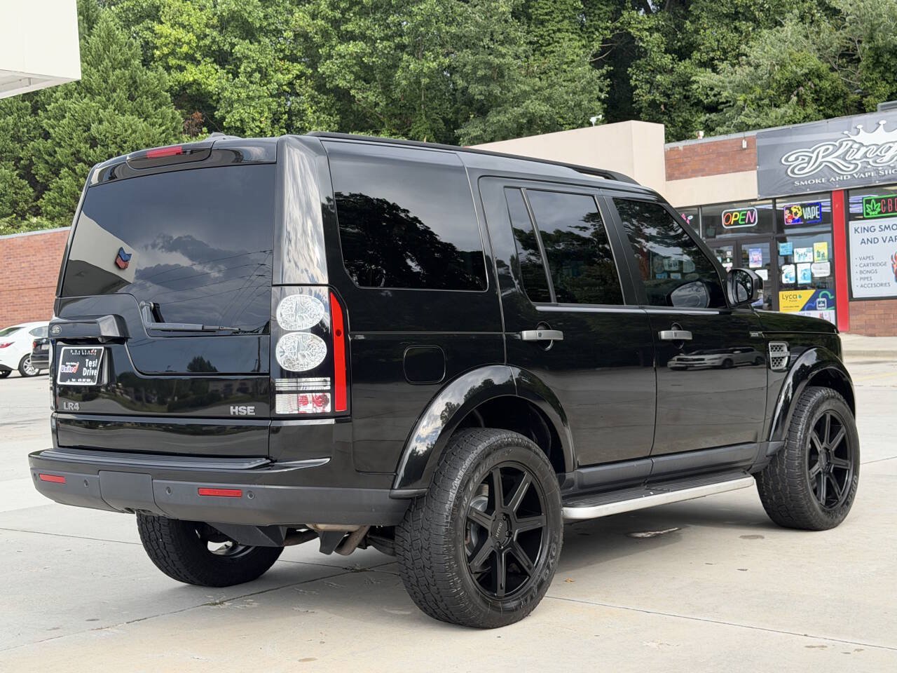 Used 2015 Land Rover LR4 HSE AWD/4WD image 26