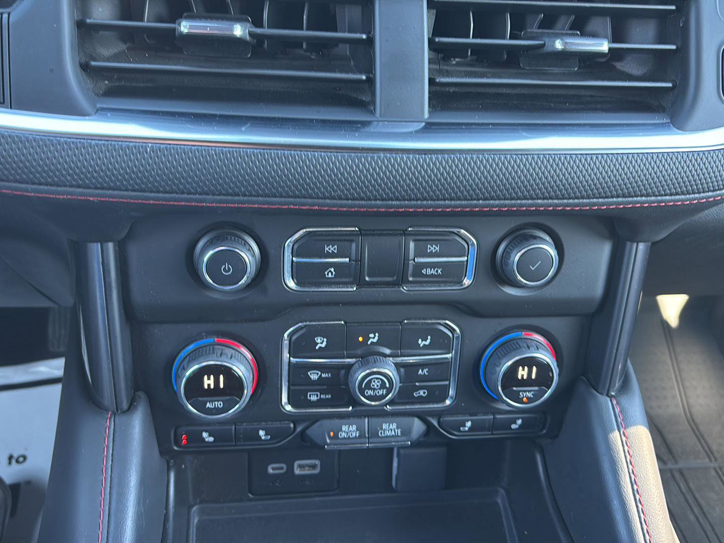 Used 2024 Chevrolet Tahoe RST w/ Luxury Package image 30