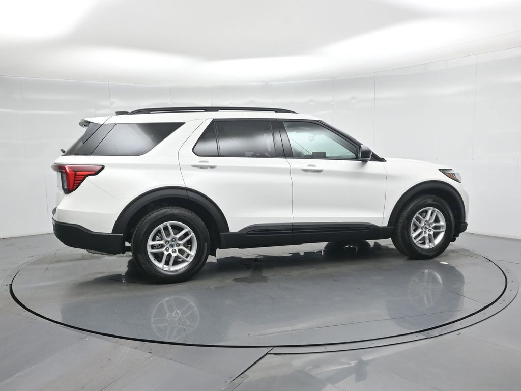 New 2026 Ford Explorer Active RWD image 27