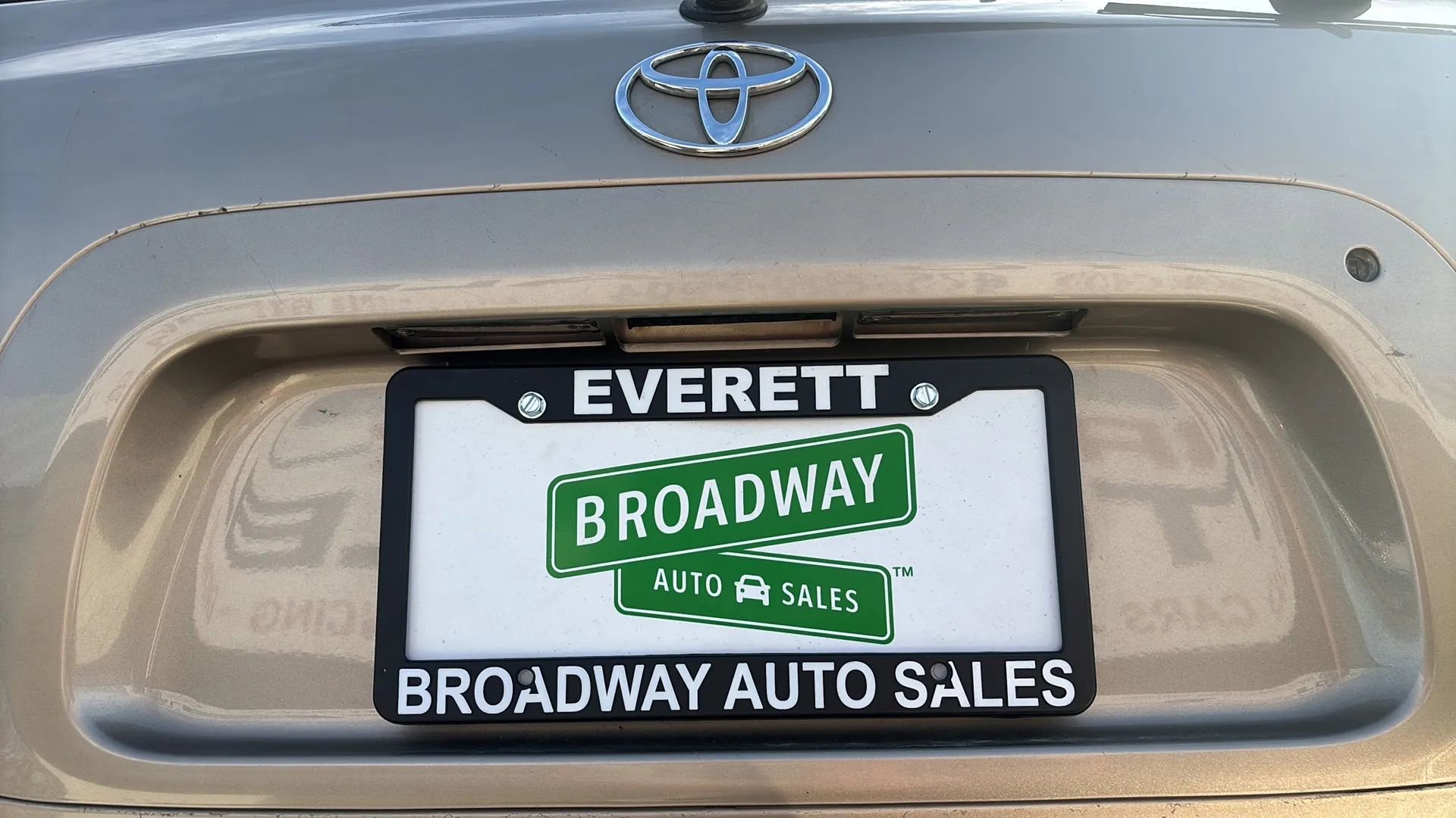 Used 2002 Toyota Sequoia SR5 image 14