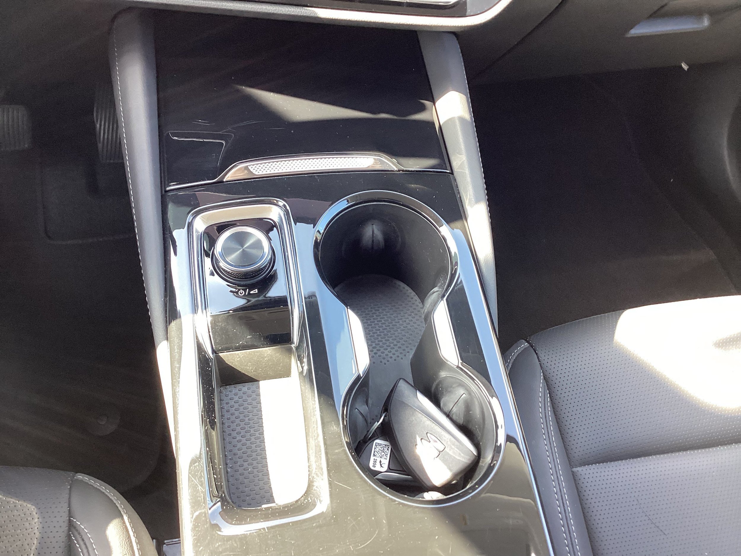 Used 2025 Buick Envision Preferred AWD/4WD image 19