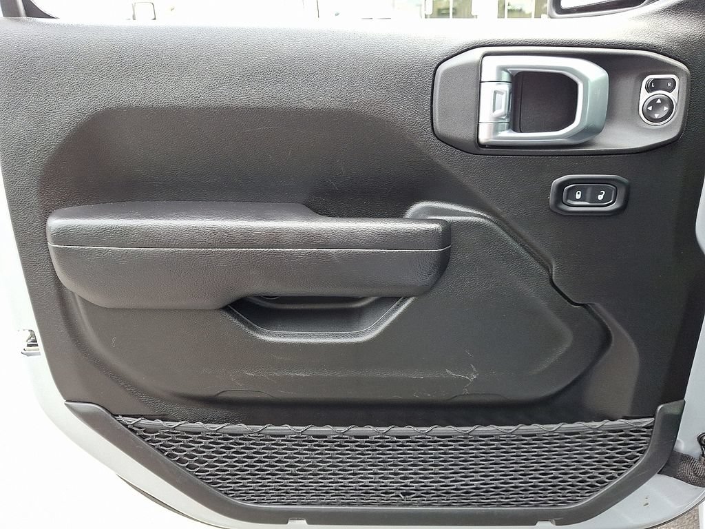 Used 2024 Jeep Wrangler Unlimited AWD/4WD image 12