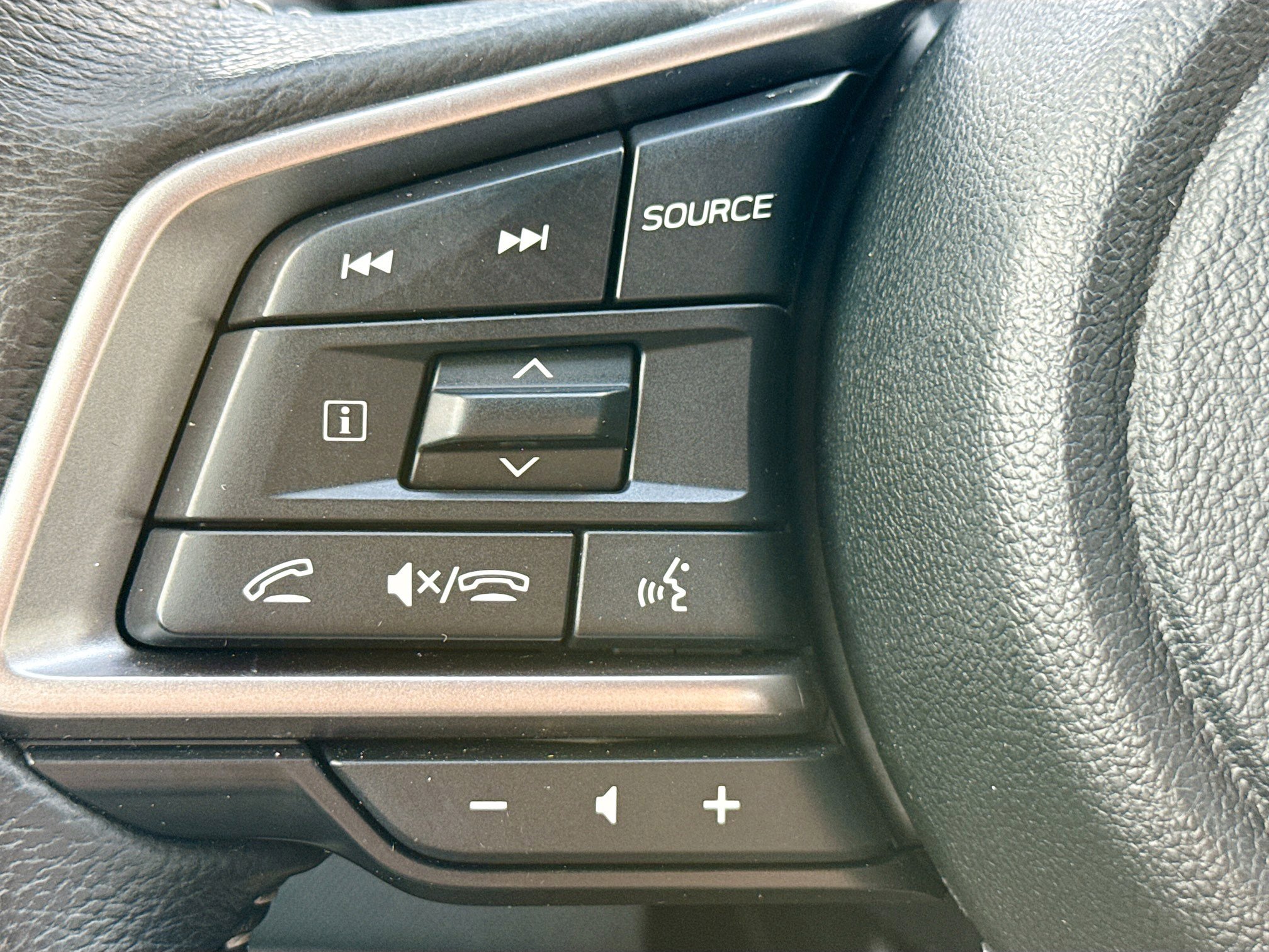 Used 2023 Subaru Legacy Premium image 37