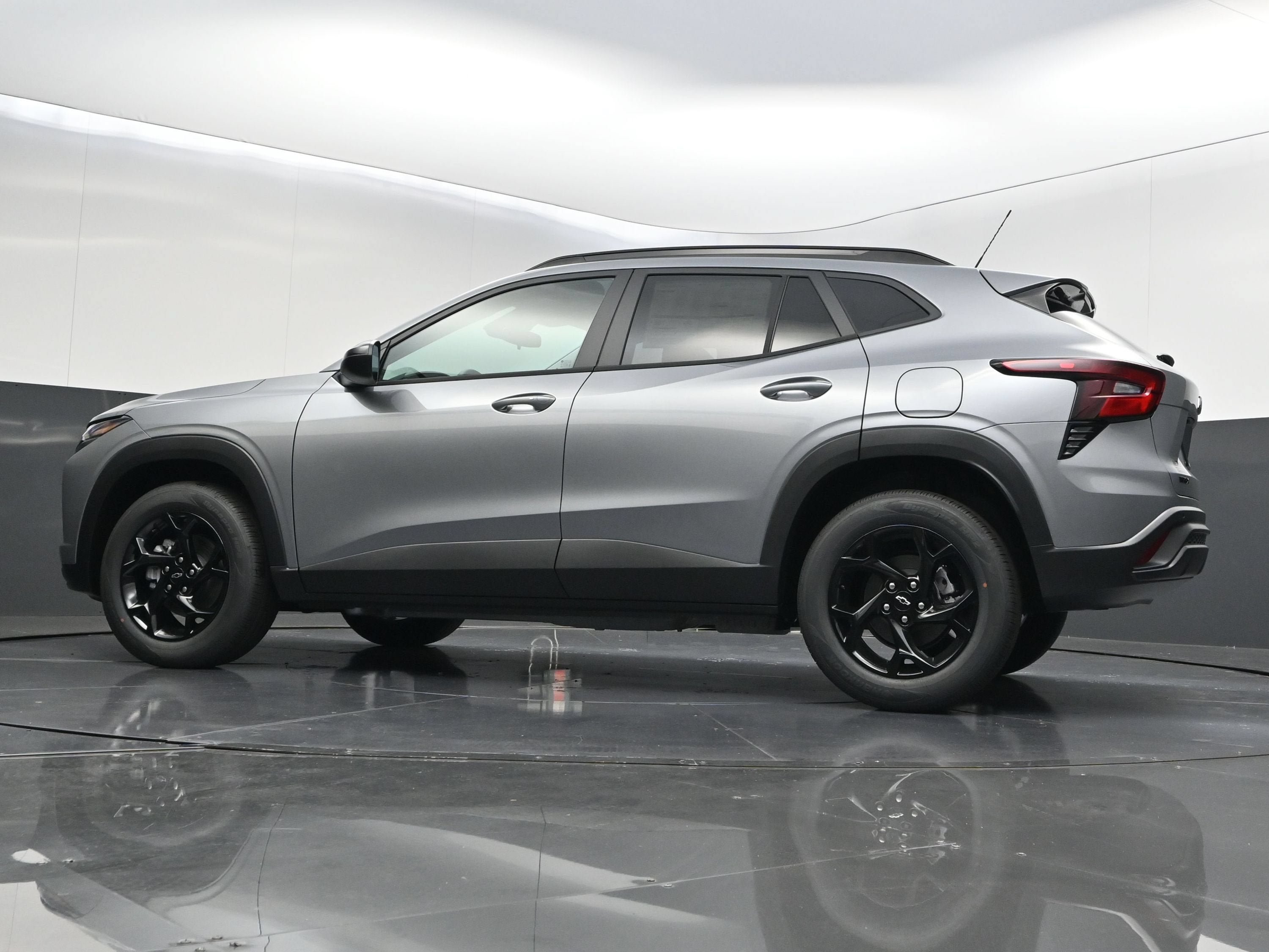 New 2026 Chevrolet Trax LT w/ Sunroof Package FWD image 42