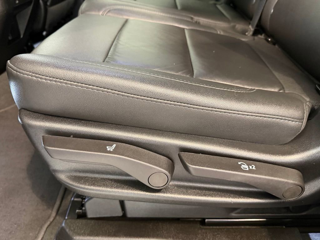 Used 2024 Chevrolet Tahoe LT image 29