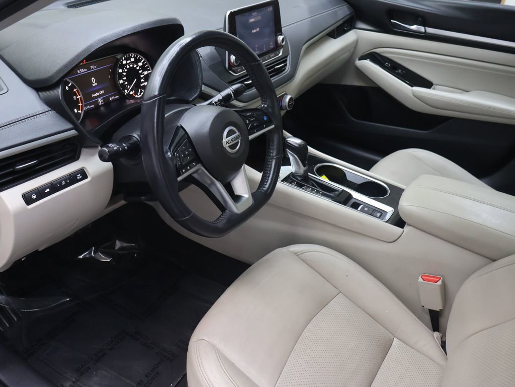 Used 2020 Nissan Altima 2.5 SV image 17