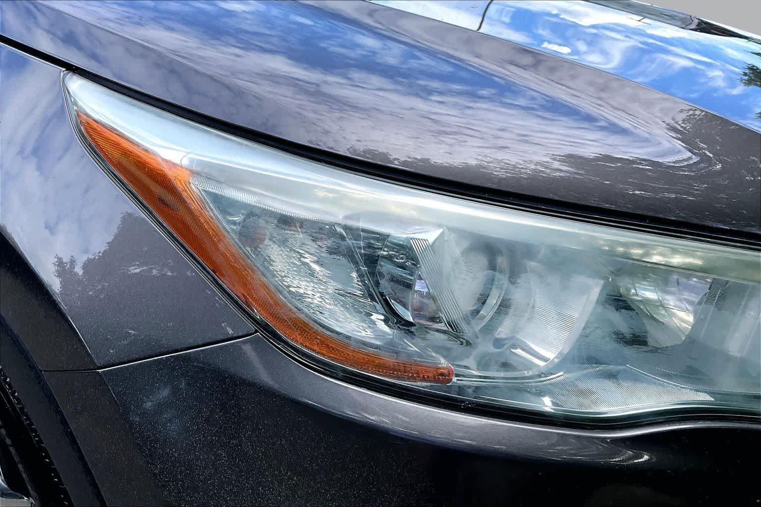 Used 2016 Toyota Highlander XLE AWD/4WD image 26