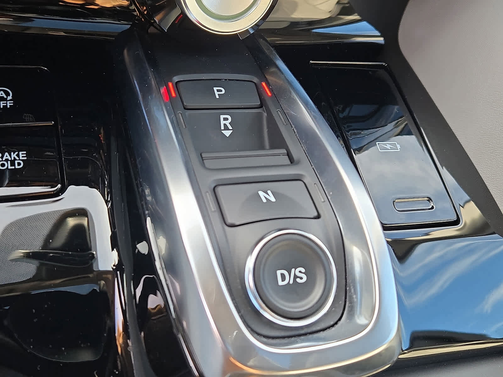 Used 2024 Acura MDX SH-AWD w/ Technology Package image 17