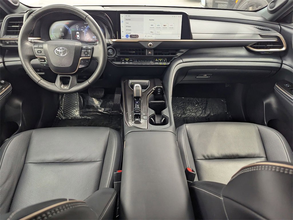 Used 2024 Toyota Crown Limited image 25
