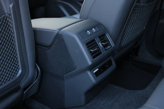 New 2025 Audi Q5 Premium Plus image 23