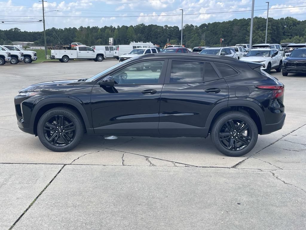 New 2026 Chevrolet Trax ACTIV w/ Driver Confidence Package FWD image 2