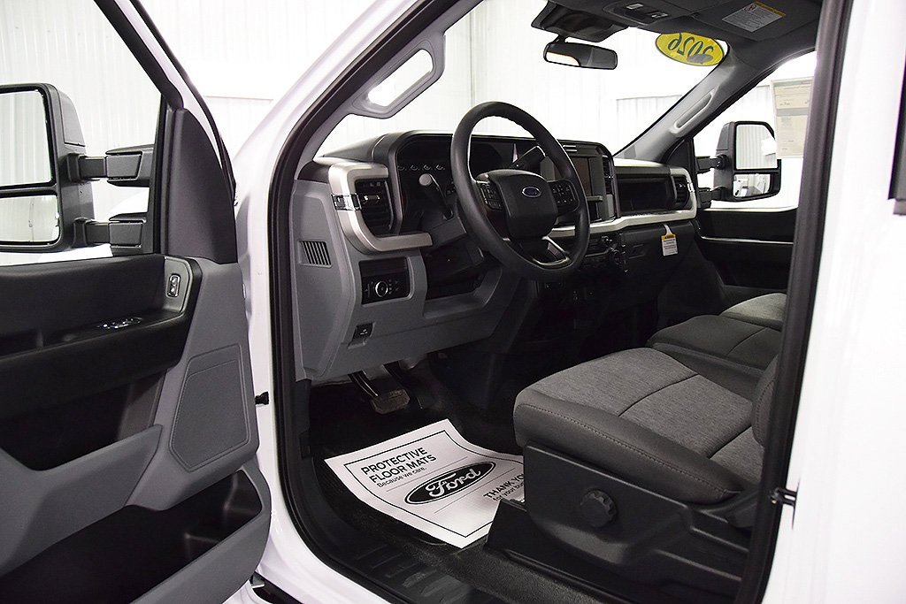 New 2026 Ford F250 XL w/ XL Chrome Package image 14